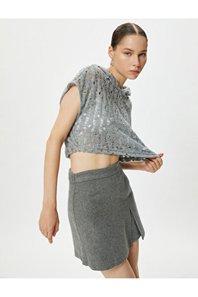 Koton Durchbrochenes, ärmelloses Crop-T-Shirt mit Kapuze