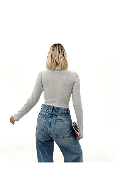 AFROGİYİM Γυναικεία μονόχρωμη μπλούζα με ζιβάγκο