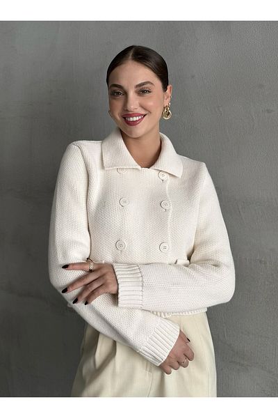 Laluvia Cremefarbene Strickjacke mit Polokragen und acht Knöpfen