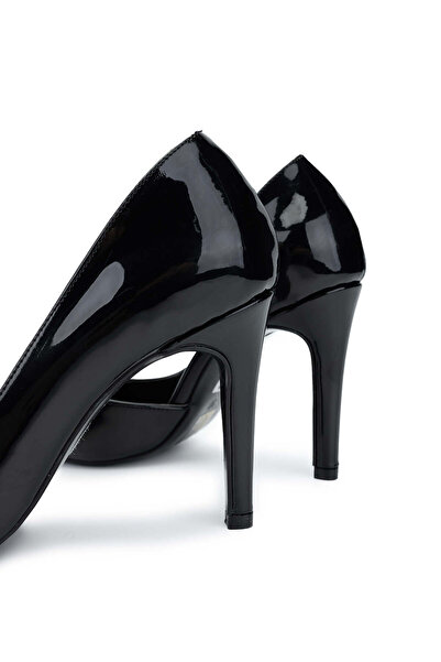 Tamer Tanca Kadın Vegan Siyah Rugan Topuklu Ayakkabı