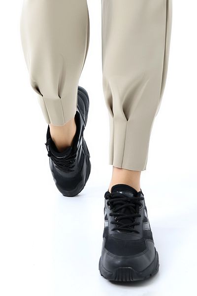 DeChival Scuba Fabric Diver Sweatpants - Λεπτομέρεια ποδιών