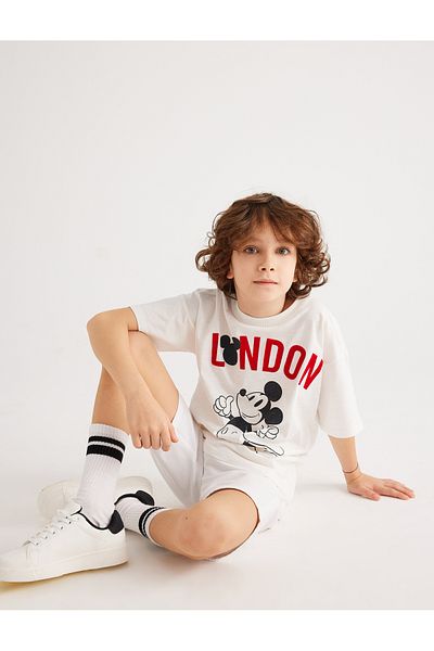 Koton Lizenziertes Mickey Mouse-Kurzarm-T-Shirt aus Baumwolle – Rundhals