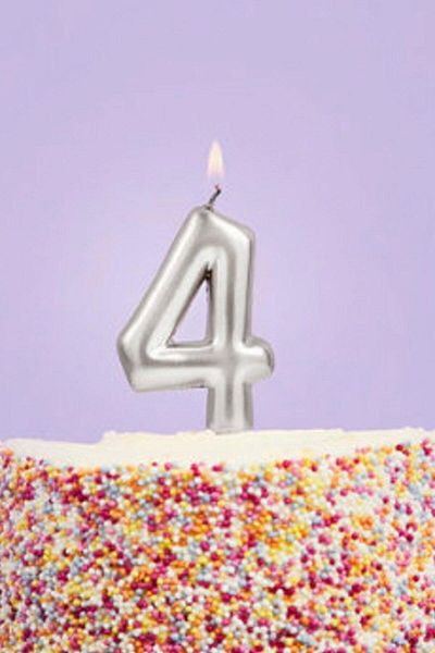 Le Mabelle Silver Number 4 Candle