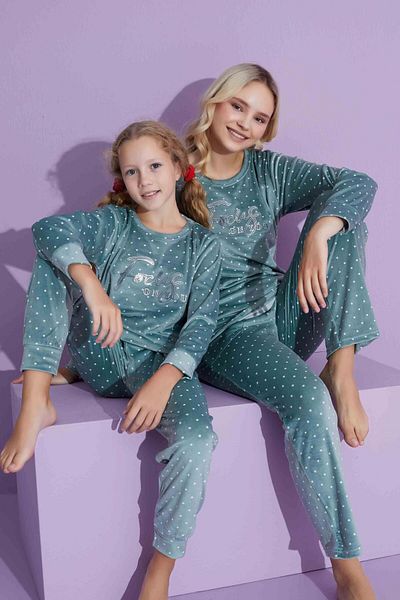Mutlu City Set pijamale din catifea cu model stea - mama/fiica 2776-verde menta