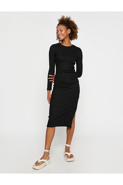 Koton Midi Pencil Dress Detailní výstřih s dlouhým rukávem a výstřihem