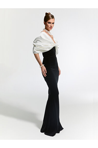 Nur Karaata Buckingham Dress