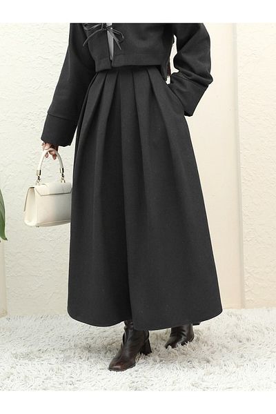 Modamorfo Pleated Zippered Skirt