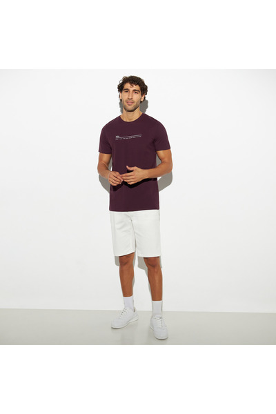 Iconic Typographic Print T-shirt with Crew Neck and Short Sleeves