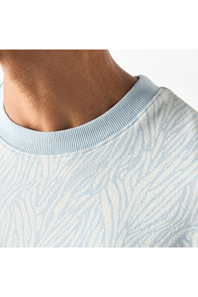 Iconic Printed Textured T-shirt with Short Sleeves