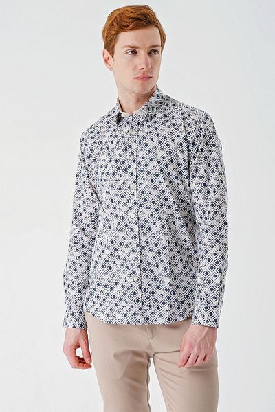 İmza Светлобежова памучна риза Slim Fit - дълъг ръкав, с щампа 1004240211