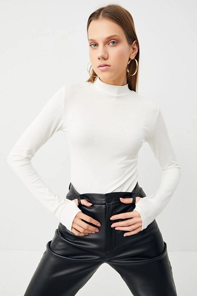 Yefrastore بدلة نسائية بتفاصيل إصبع أبيض