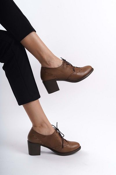 ANALİN SHOES حذاء نسائي بكعب كلاسيكي من الجلد الطبيعي - موديل بلون الجوز