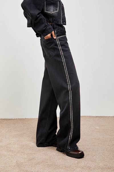 its basic Dark Smoked Women's Denim - 2W41 Model, Drop Detailed and Baggy Fit