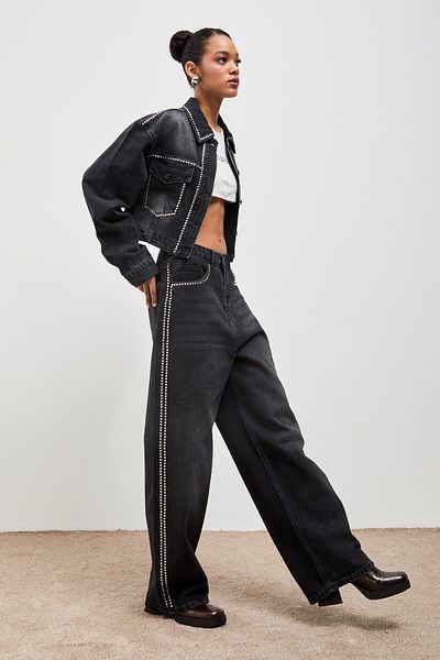 its basic Dark Smoked Women's Denim - 2W41 Model, Drop Detailed and Baggy Fit
