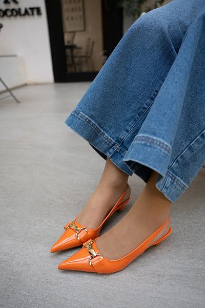 LAMİNTA Zlaté detailní dámské boty na podpatku Matsu Orange z lakované kůže