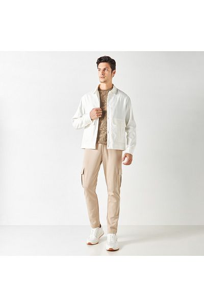 Iconic Straight Jacket with Buttons Closure and Cap Pockets