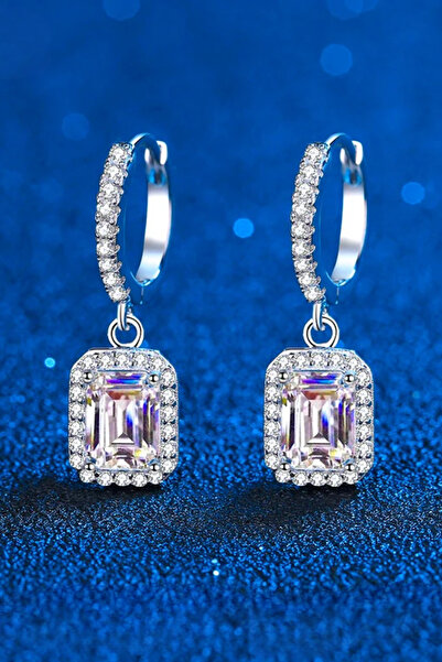 Crystal Diamond Zirconia Işıklı kutuda 2 karat baget küpe, sevgiliye hediye, anneler günü hediyesi,