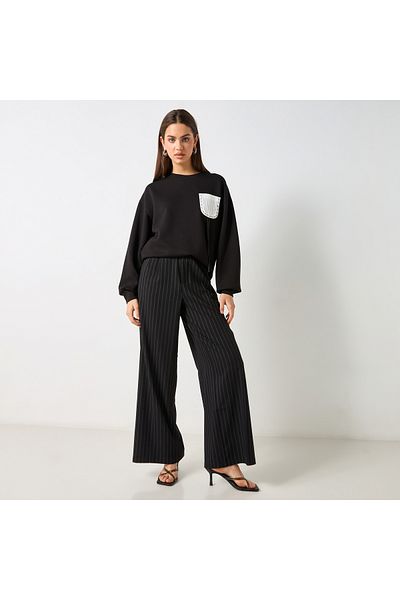 2Xtremz Applique Detail Sweatshirt with Long Sleeves