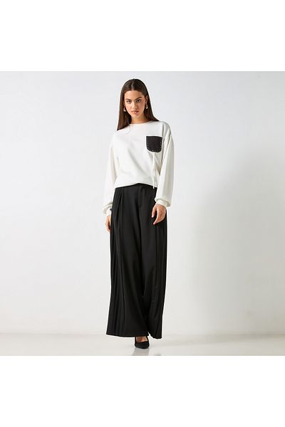 2Xtremz Applique Detail Sweatshirt with Long Sleeves