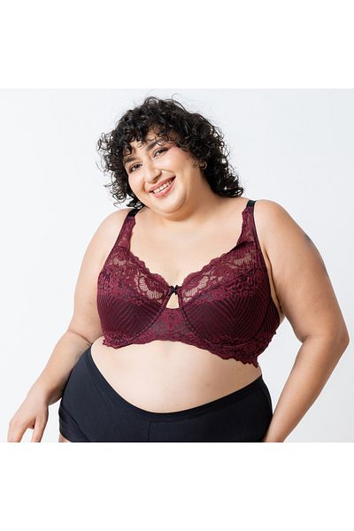 Aadaraya Laced Bra with Hook and Eye Closure