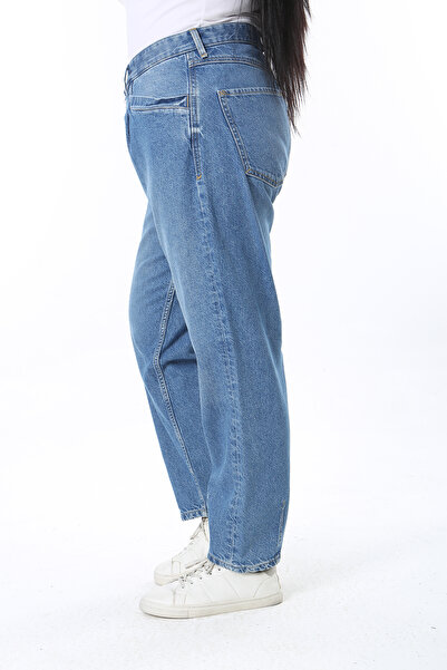 Şans Blugi de damă de mărime mare, albastru, cu buzunar în față, 65N38440