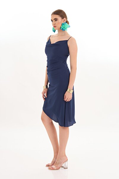 Carmen Lacivert Saten Askılı Degaje Yaka Kısa Abiye Elbise