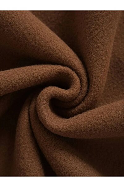 EXPECTED Дамски суитшърт с минималистичен принт на сърце - голям размер, повдигнат, с кръгло деколте