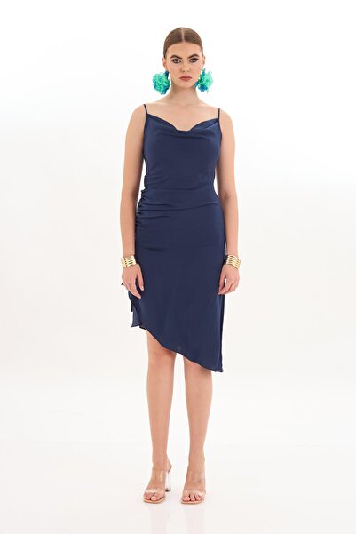 Carmen Lacivert Saten Askılı Degaje Yaka Kısa Abiye Elbise