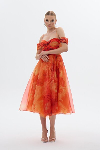 Carmen Sukienka wieczorowa z nadrukiem z organzy na ramiączkach – pomarańczowa