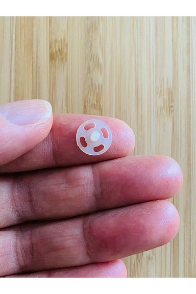 Kartopu Stand-Up Plastic Snap Fastener 1cm (10mm) Pack of 10 (10 Pairs). Color: Light Powder.