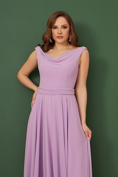 Carmen Langes Abendkleid und Einladungskleid aus fliederfarbenem Chiffon mit Ausschnitt