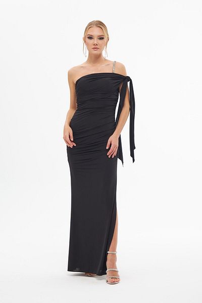 Carmen Schwarzes sandfarbenes, einärmliges, langes Abendkleid mit Schlitz