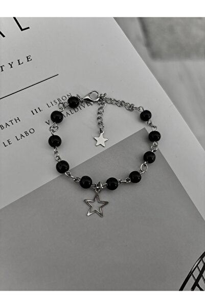 Capella سوار Y2K مع اللؤلؤ الأسود المرصع بالنجوم