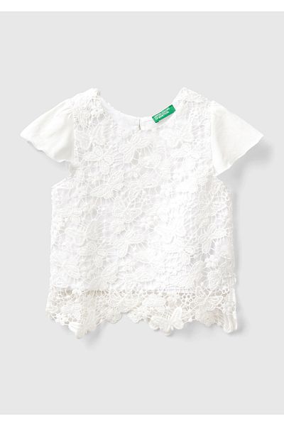 United Colors of Benetton Girl's White. Crew Neck Blouse with Ruffled Sleeves and Cut-Out Hem Detail