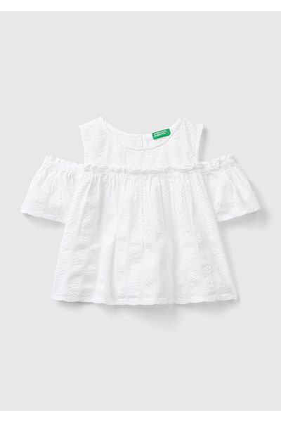 United Colors of Benetton Girl's White Off-The-Shoulder Rubber Detailed Crew Neck Blouse