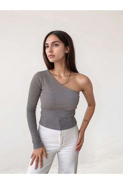Bled Seamless Single Sleeve Knitted Blouse