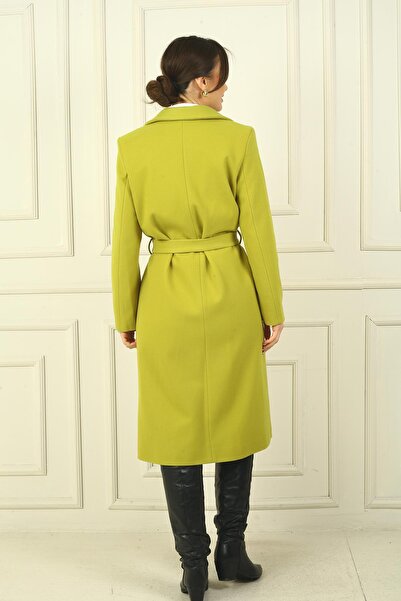 By Saygı Palton de import cu croială dreaptă, cu buzunare laterale, căptușit în interior, talie cu centură și revere