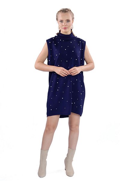 Rays 24202 Rochie cu guler rotit Laci cu detalii perle