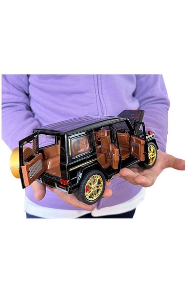 FEN TOYS لسيارة مرسيدس بنز G63 1:24 نموذج معدني للسيارة مع أبواب صوتية خفيفة وغطاء صندوق السيارة قابل للسحب