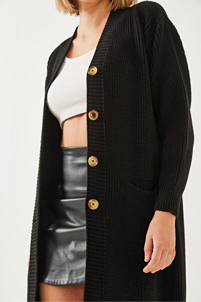 Bianco Lucci Women's V-Neck Buttoned Pocket Detailed Cardigan 60651004