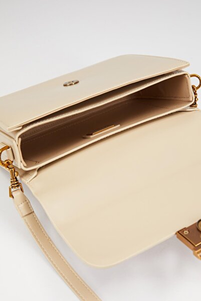 Levidor Cream Shoulder Bag