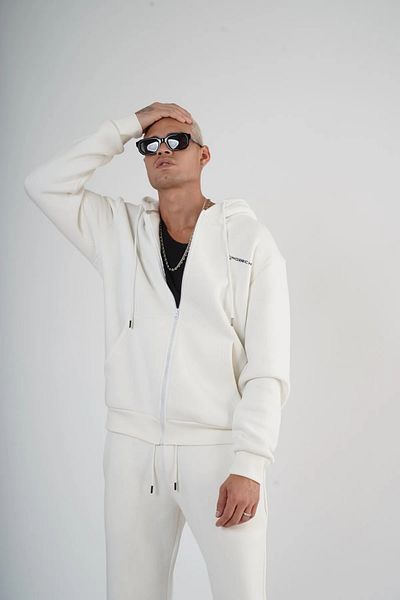 Butik Комплект топ Trend Biz с качулка, цип отпред, щампа и оверсайз шарка
