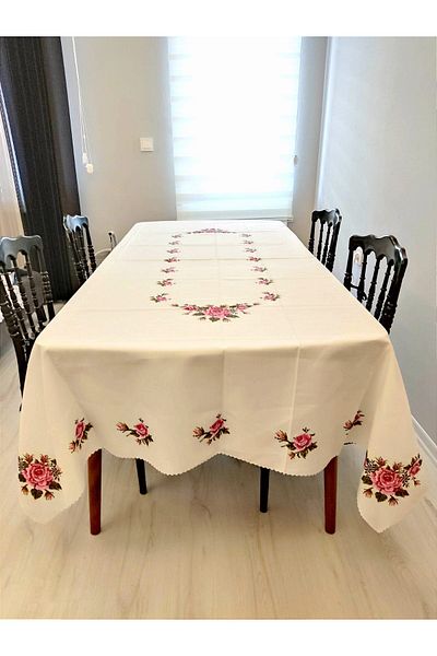 EKKE HOME Pink Flowered Canavize Printed Table Cloth