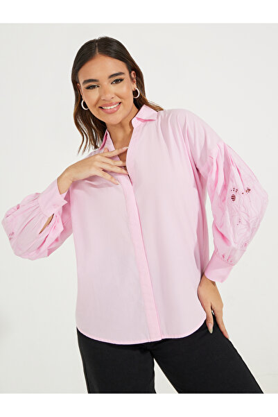 Styli قميص بأكمام مطرزة وأكتاف منسدلة