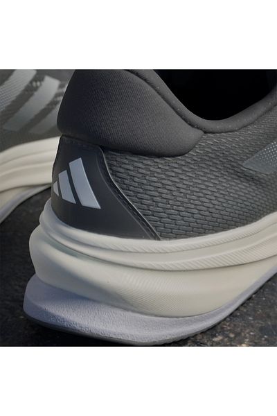 adidas Supernova Rise Erkek Siyah Koşu Ayakkabısı (IG5844)