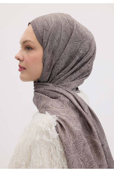 Fresh Metallic Gray Reinna Patterned Shawl