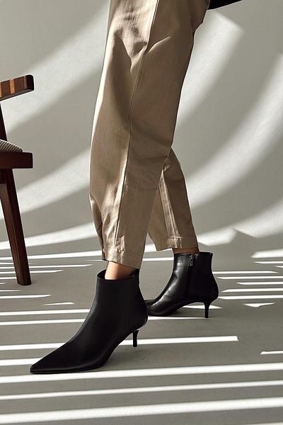 nope21shoess Δυτικές μαύρες μπότες με τακούνι