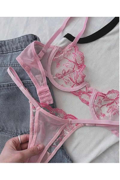 VentLingerie Soft Pink Bralet Set