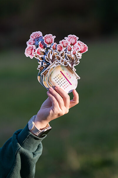 huhuli 2026 Ahşap Ayaklı Çiçekli Tasarım Mini Özel Tasarım Takvim, Gül 2026 takvim