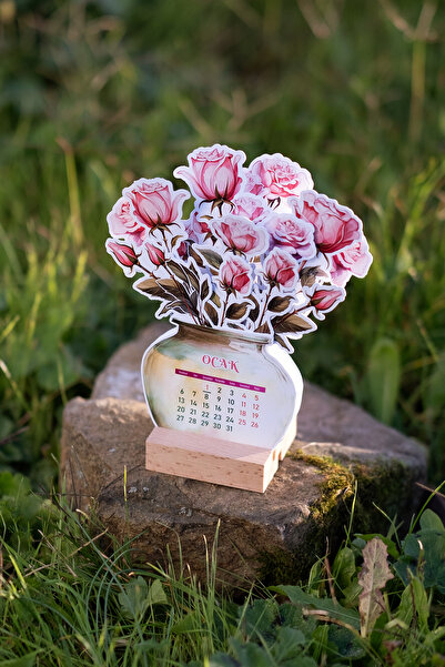 huhuli 2026 Ahşap Ayaklı Çiçekli Tasarım Mini Özel Tasarım Takvim, Gül 2026 takvim